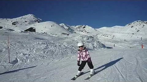 Delia sur les skis
