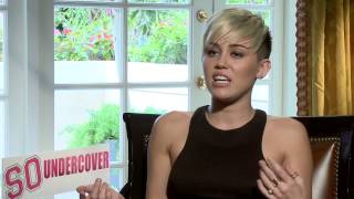 Celebrity Interview: Warner Bros. presents So Undercover | Miley Cyrus (The Fan Carpet) Wealth