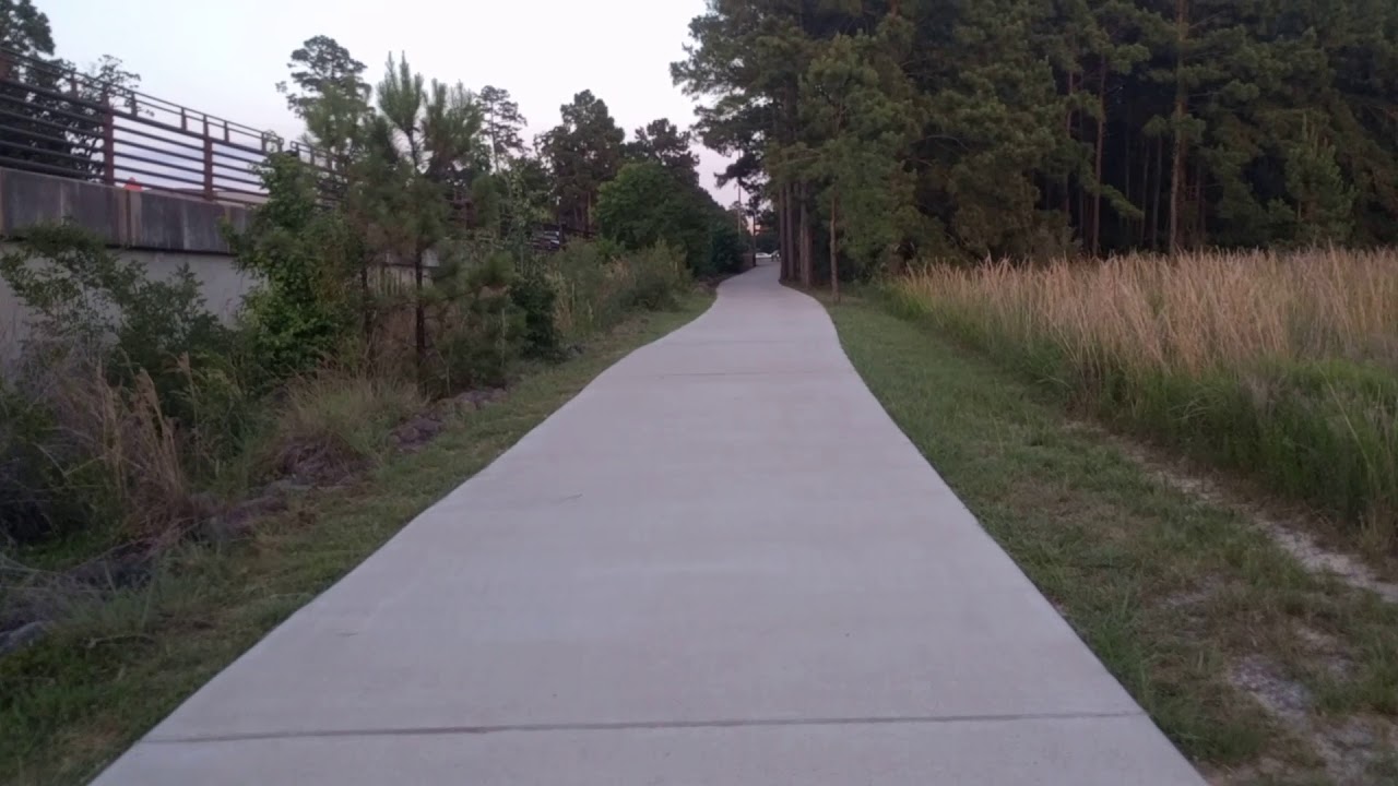 The Woodlands paved hiking trails - YouTube