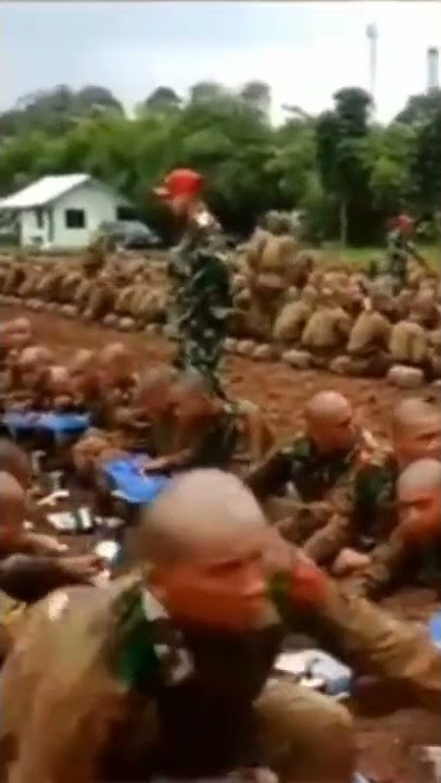 alarm dibunyikan prajurit tni lari kocar kacir😆 #shorts