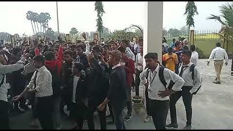 Government polytechnic College siwan ka khatarnak video principal sir