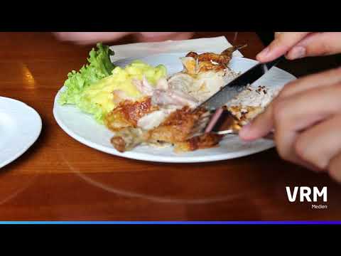 Video: Wie Isst Man Hühnchen