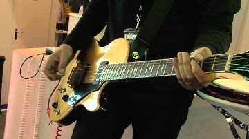Musikmesse 2011 - Vox Dynamic Looper Demo