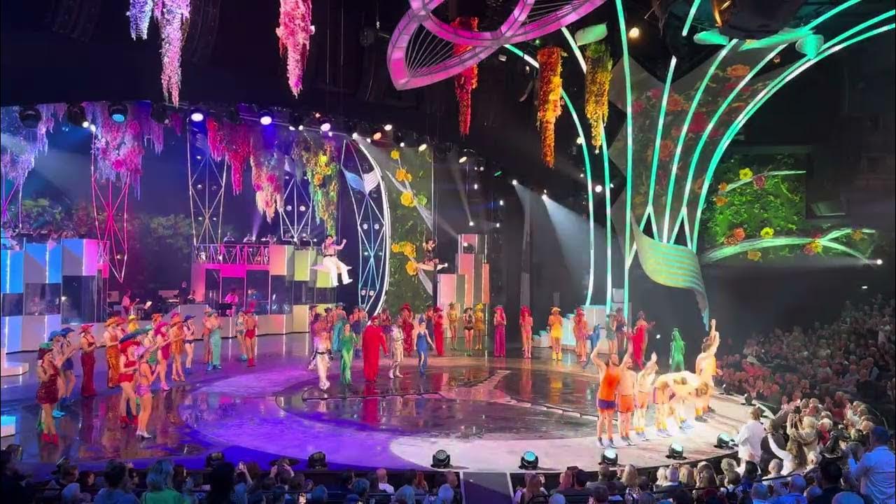  falling in love das finale der show im friedrichstadt palast youtube
