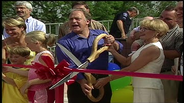 KVUE REWIND: James D. Pfluger Pedestrian and Bicycle Bridge opens in Austin (June 16, 2001) | KVUE