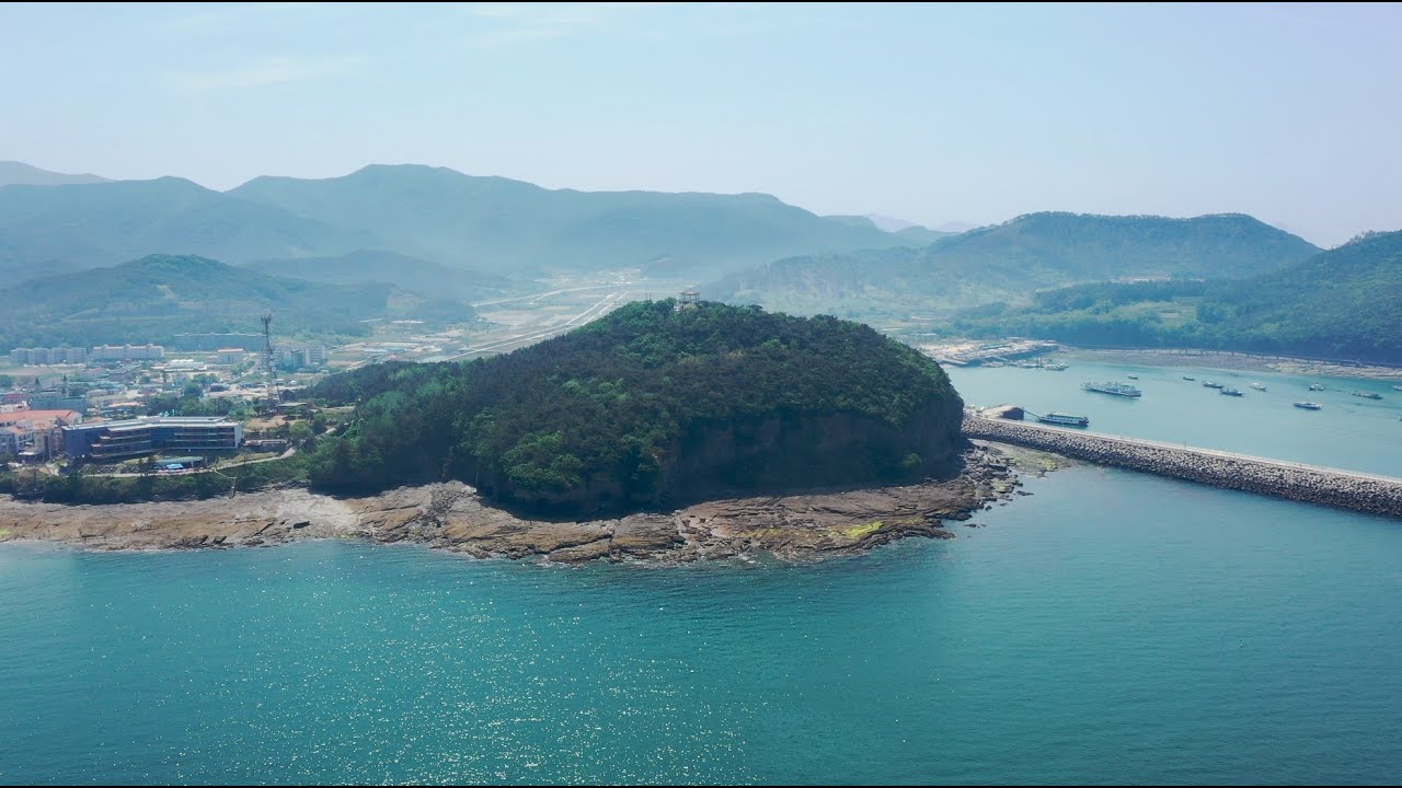국가 지질 공원으로 지정된 외변산의 비경