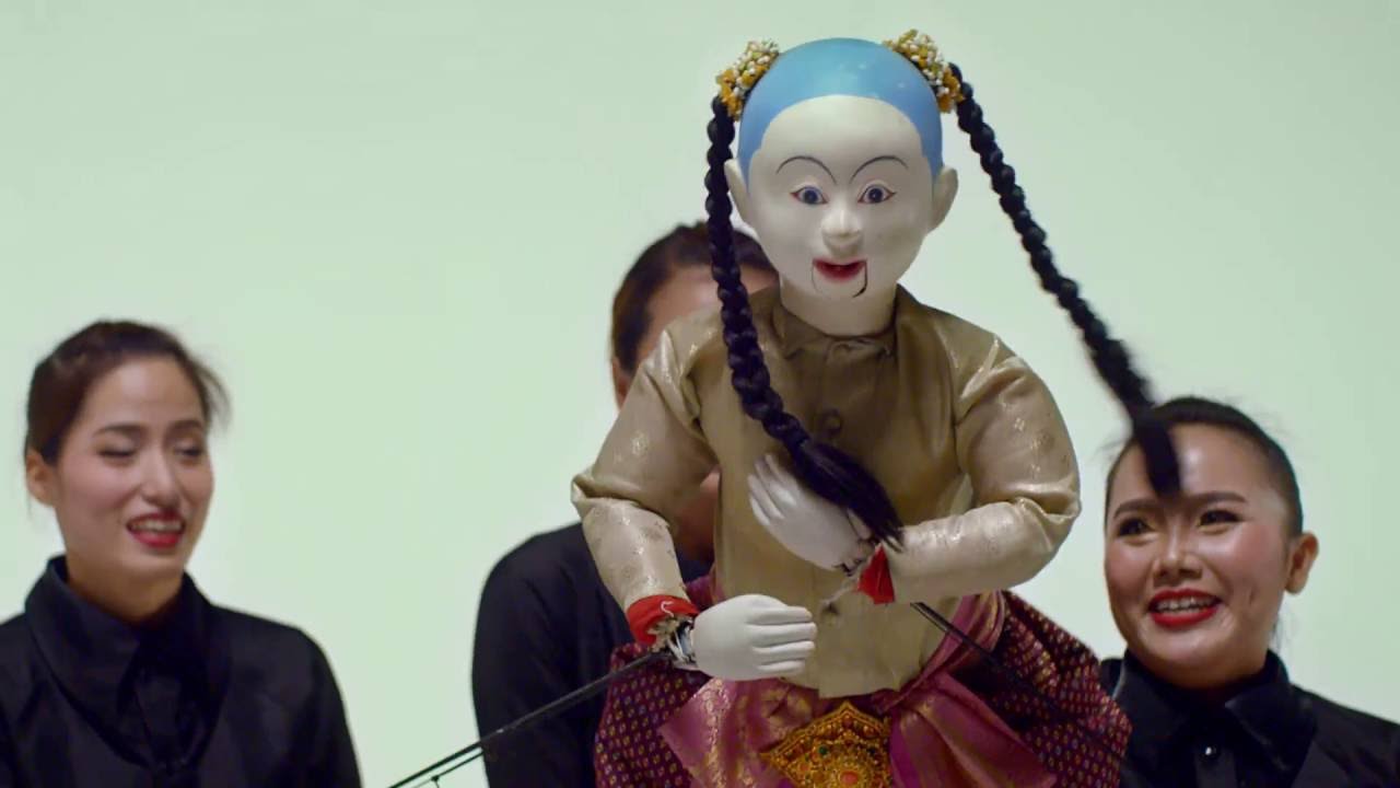 Discover Amazing Stories : Thai Fabric 3 mins