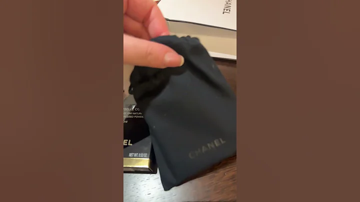 Unboxing Chanel beauty and Chanel gift #chanel #unboxing #chanelbeauty #chanelhaul #unboxingvideo