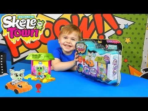 Матвей делает 3D фигурки Skelly! Распаковка игрового набора SKELETOWN Ночной город!