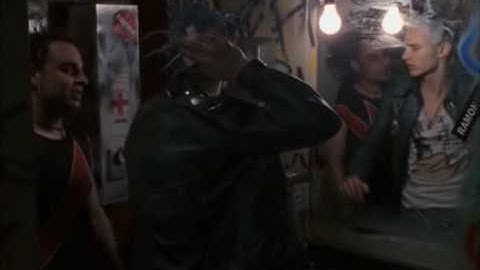 Freaks & Geeks - 1x15 - "Noshing and Moshing" (4/5) [Subtitulos]