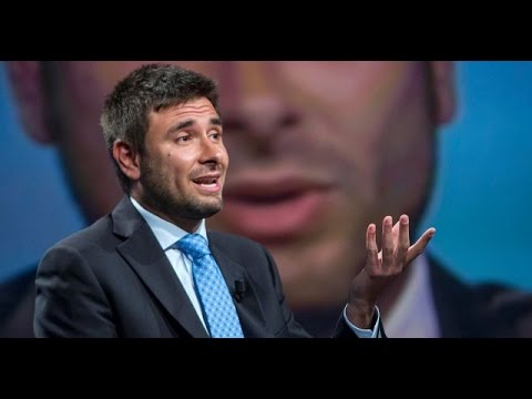 DI BATTISTA PARLA PERFETTAMENTE RUSSO CON UNA CON UNA TURISTA: 'ORA DIRANNO CHE SONO UN AMICO DI PUTIN': VIDEO