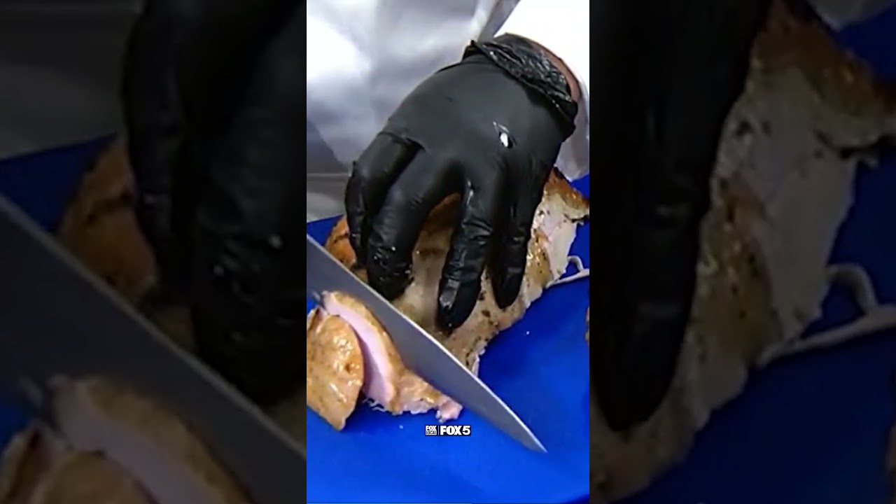 How to cut a Thanksgiving turkey