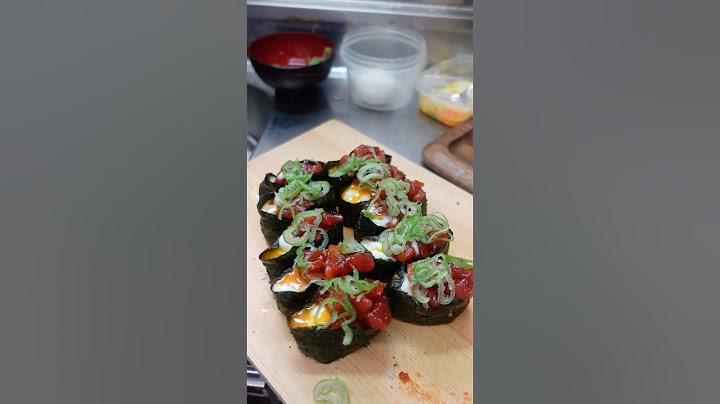 A middle-aged man who somehow managed to make a Kura Sushi appear in his home