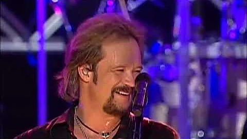 Travis Tritt - Between An Old Memory and Me