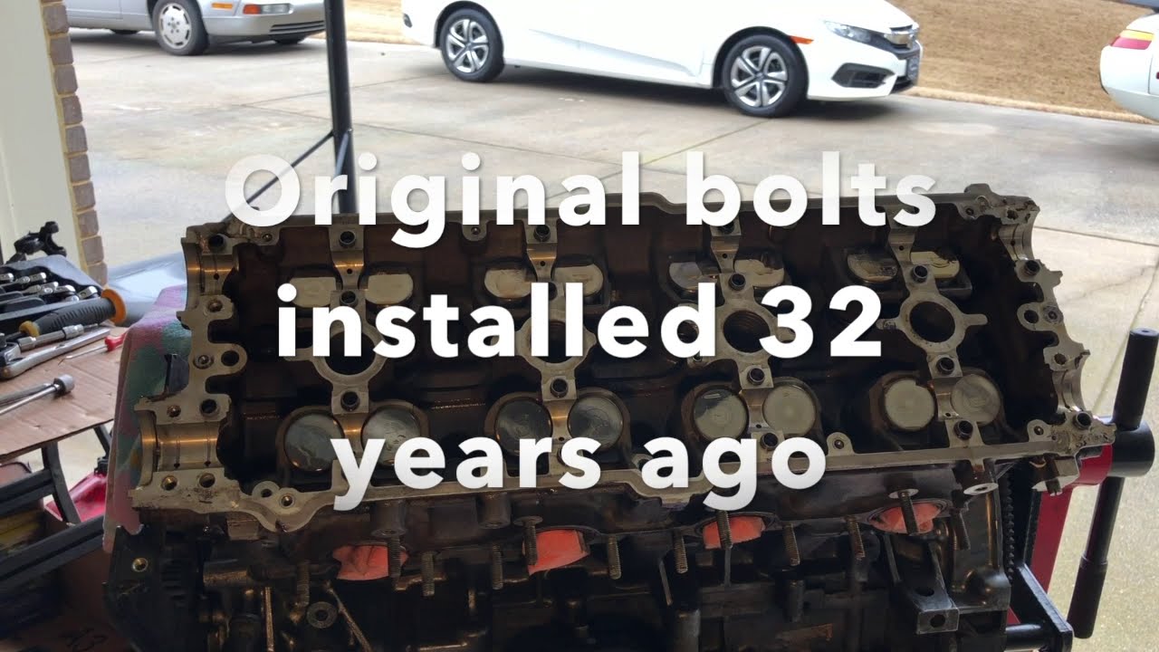 Cylinder Head Removal Tips - YouTube