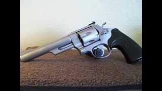 S&W 629 -1 STAINLESS .44 MAGNUM CLOSEUP REVIEW