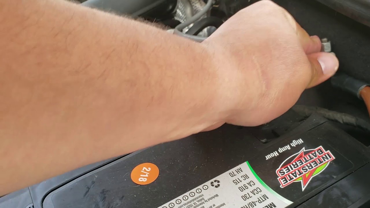 like a prayer How to: Remove a Battery from a 2016 VW Jetta