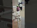 検量室前で騎乗する三浦皇成騎手