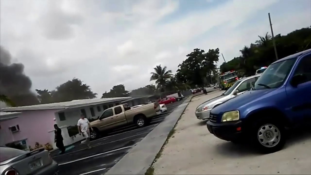 Families displaced after apartment complex fire in North Miami - YouTube