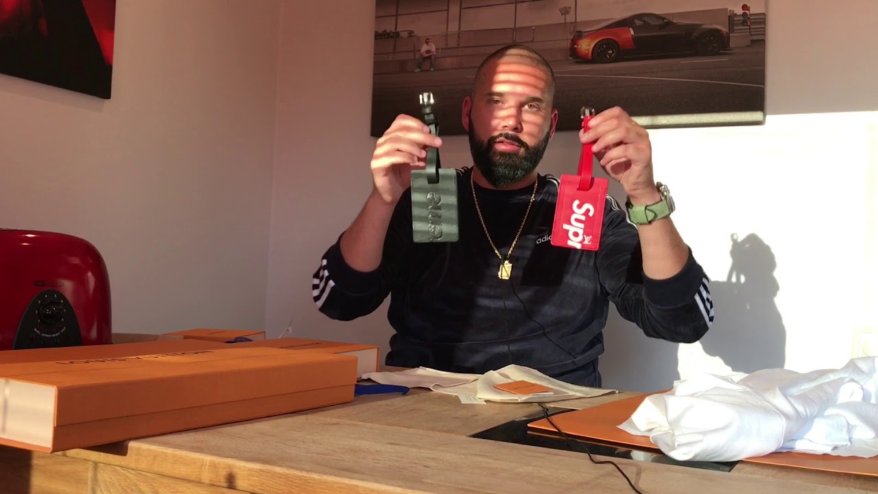 supreme lv luggage tag
