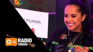 Con quién quiere estar Becky G sin pijama