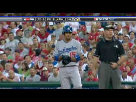 WS2008 Gm5: Burrell starts the seventh with a double 