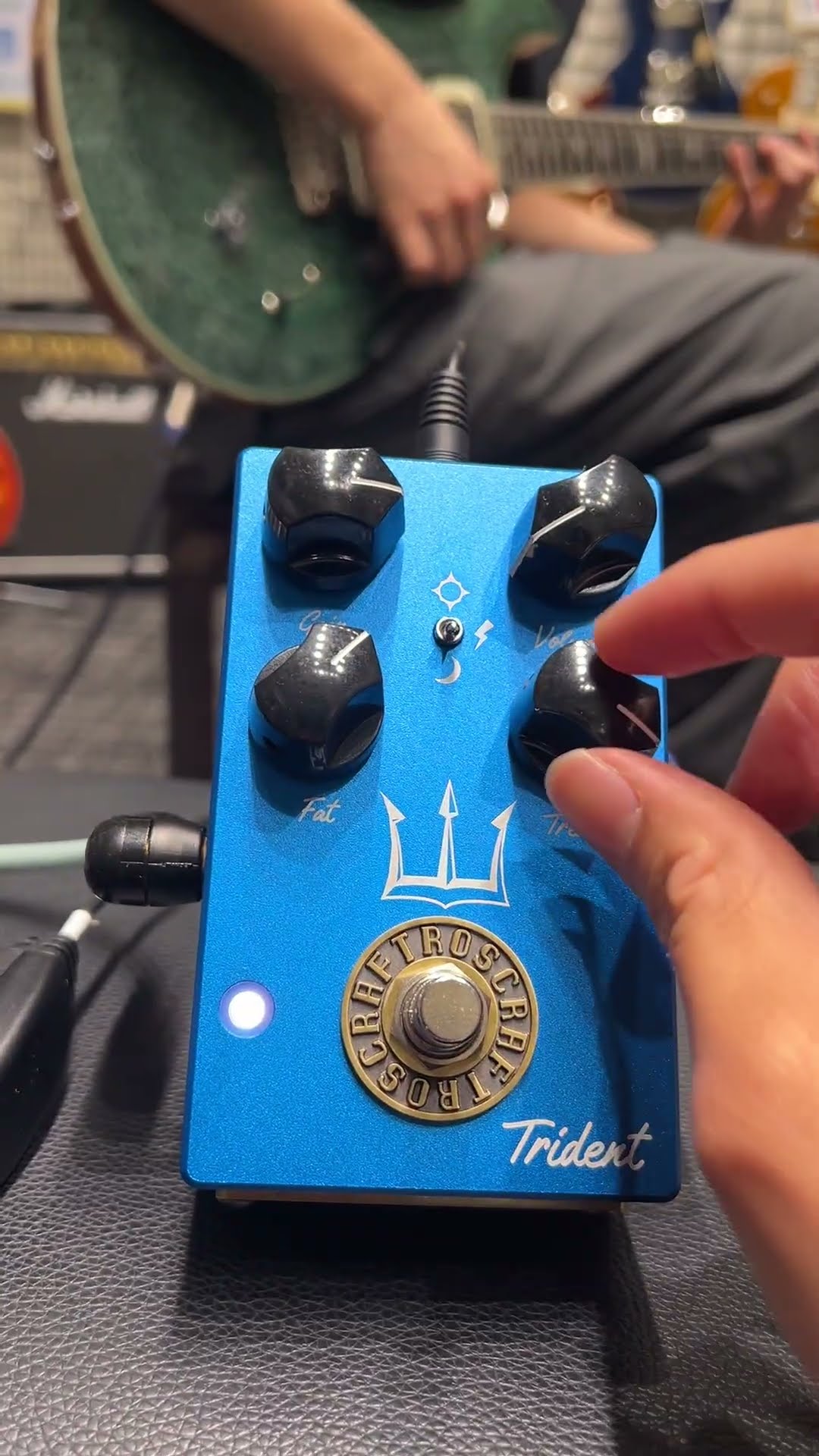 CRAFTROS trident #shorts #guitar #エフェクター #歪み - YouTube