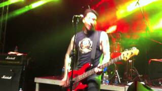 Download Lagu MxPx All-Stars - Young and Depressed (Live Capital Disco, Santos SP Brazil 23.10.11).mov MP3