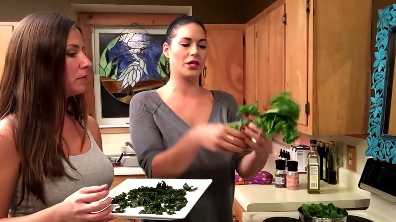Lee Ann McAdoo and Emmy Robbin discuss the first day of liver cleanse -  YouTube