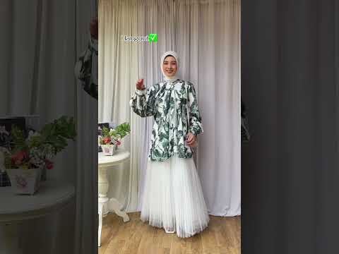 Pake rok tutu