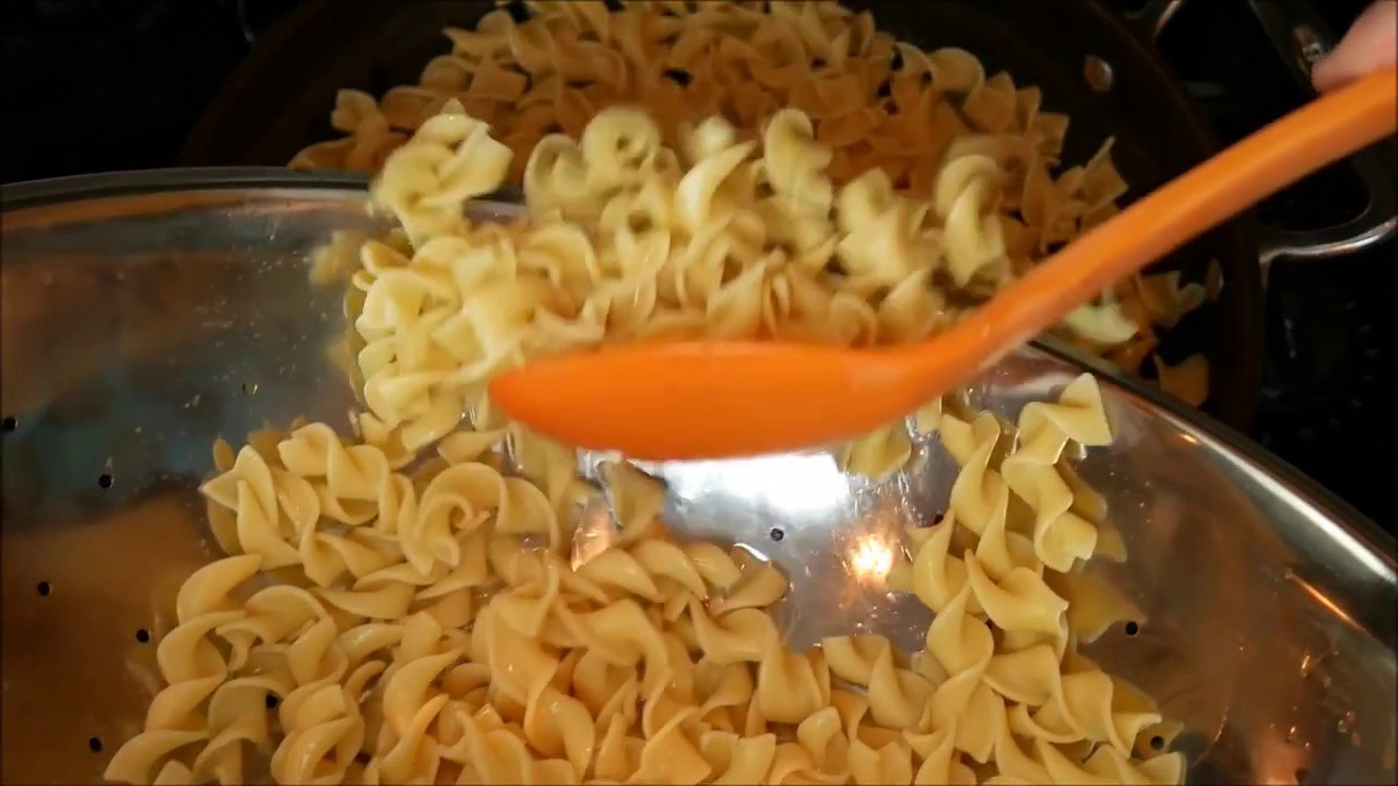 How To Make Hungarian Comfort Food Pasta With Cottage Cheese Youtube