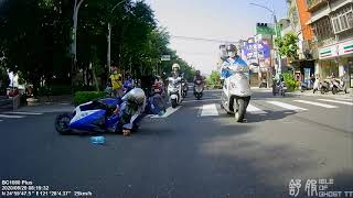 20200820中和民德路左側右轉神~舒服三寶映像館