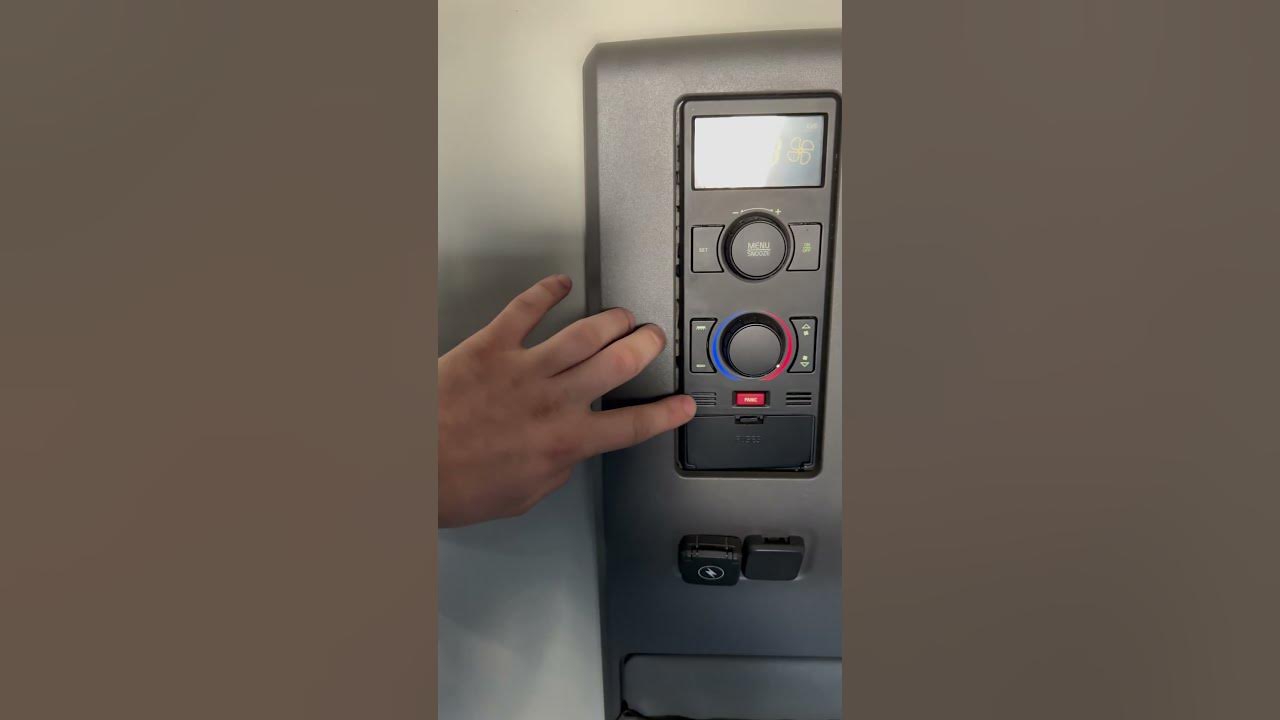 Volvo VNL 760 860 OEM Bunk Heater - YouTube