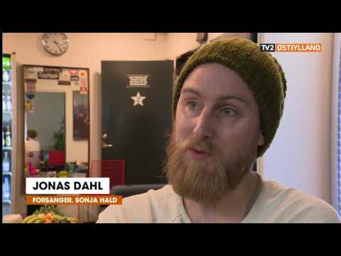 Kultband spiller for fulde huse - Indslag fra TV2 Østjylland 25.februar 2017 Kultband spiller for fulde huse - Indslag fra TV2 Østjylland 25.februar 2017