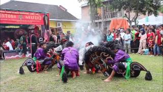 Proses Kesurupan Masal Kuda Lumping Balikpapan - Bintoro Mudo