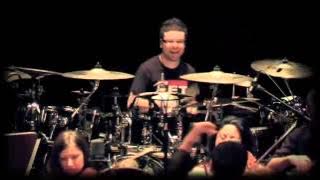 pogledajte bubnjar svira bez greske