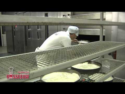 Video: Binnen Een Chinese Bakkerij, Van Broodjes Tot Taartjes - Matador Network