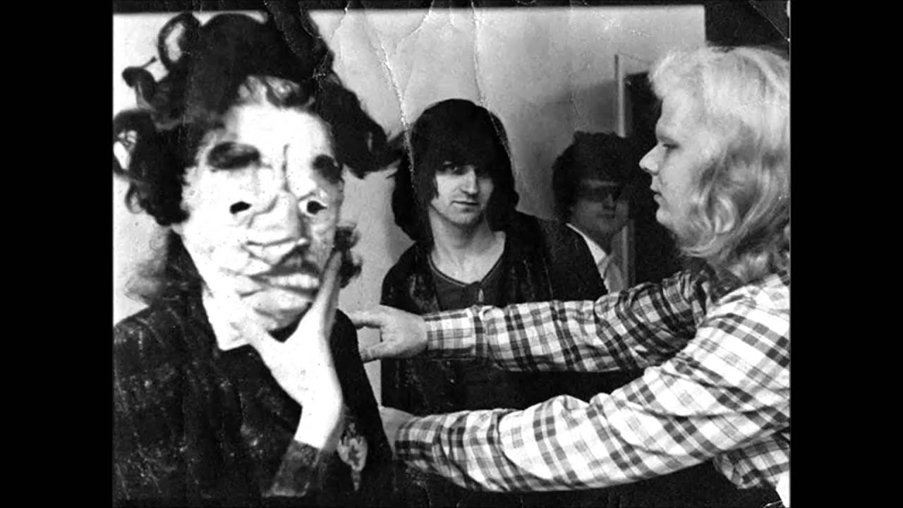 electric eels It's Artastic YouTube