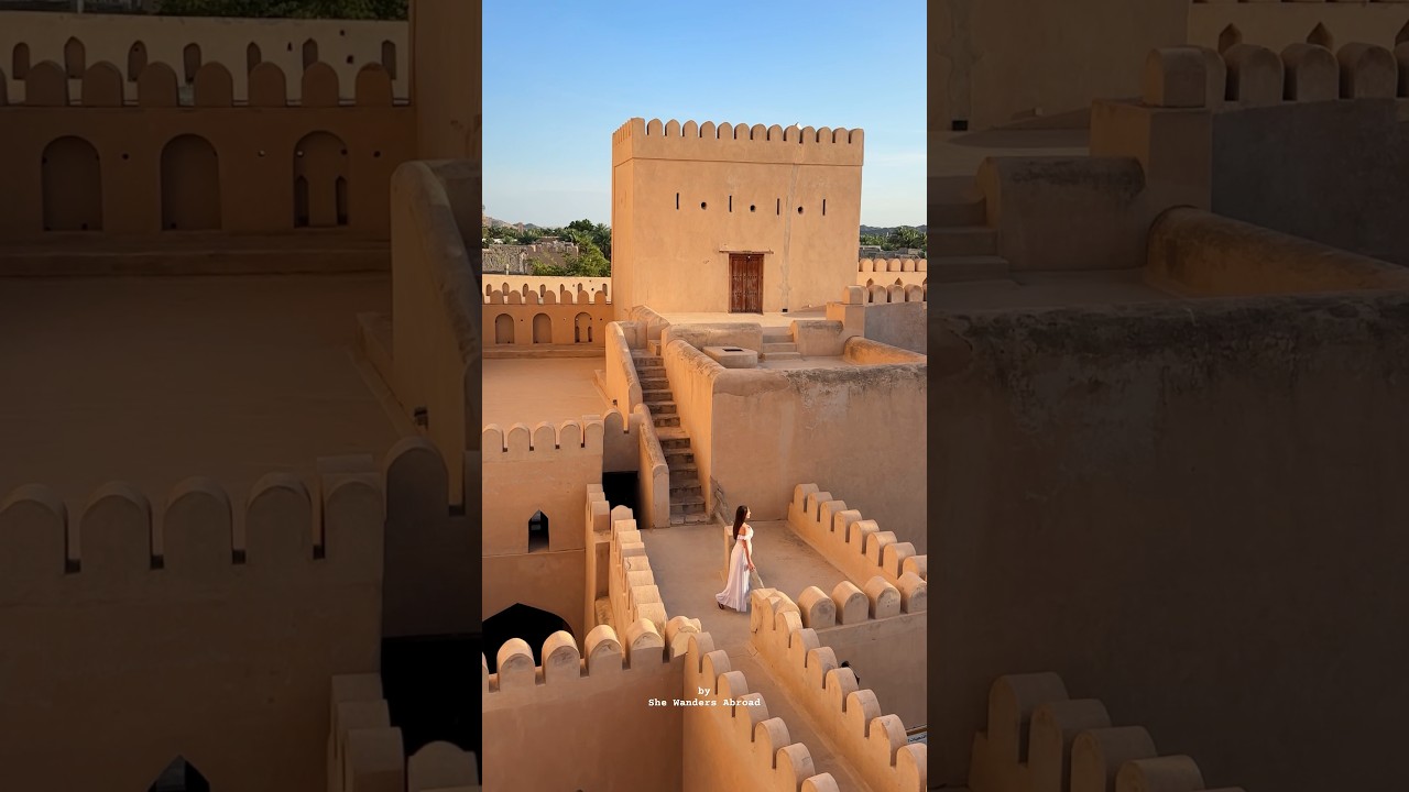 The stunning Nizwa Fort in Oman 🕌🧡 