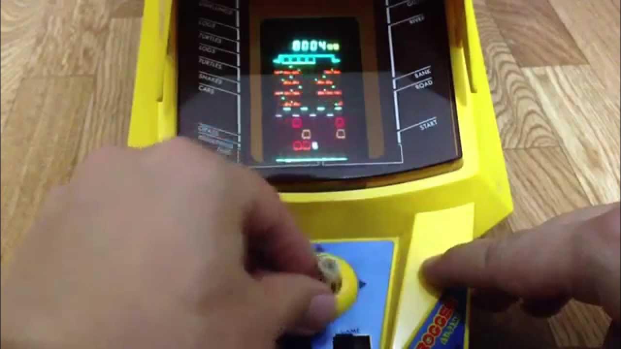 Frogger Handheld (1980s) YouTube