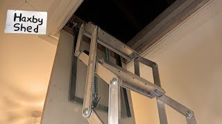 HS155 Fitting a concertina loft ladder (DoitYourself)
