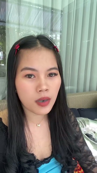 cewek cantik merokok surya