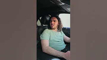 بس تركب السيارة الغلط 