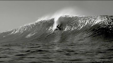 Wipeout / Makana Pang at Pipeline - Freesurf Magazine