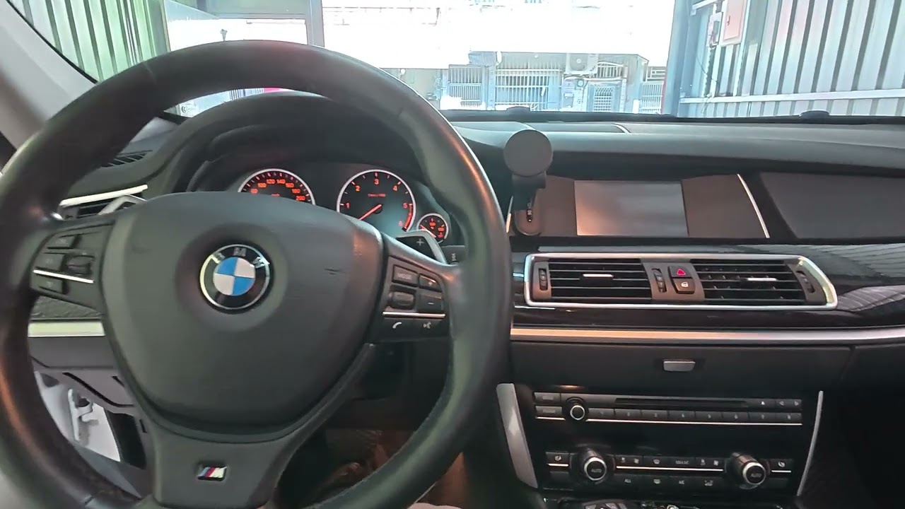 BMW F07 5-Series GT 內裝Interior - YouTube