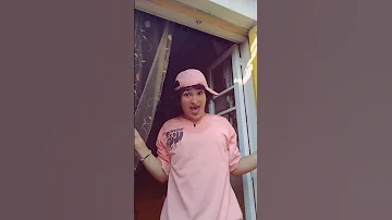 كبونجا قمت دخل وسطهم اخد واحد منهم 