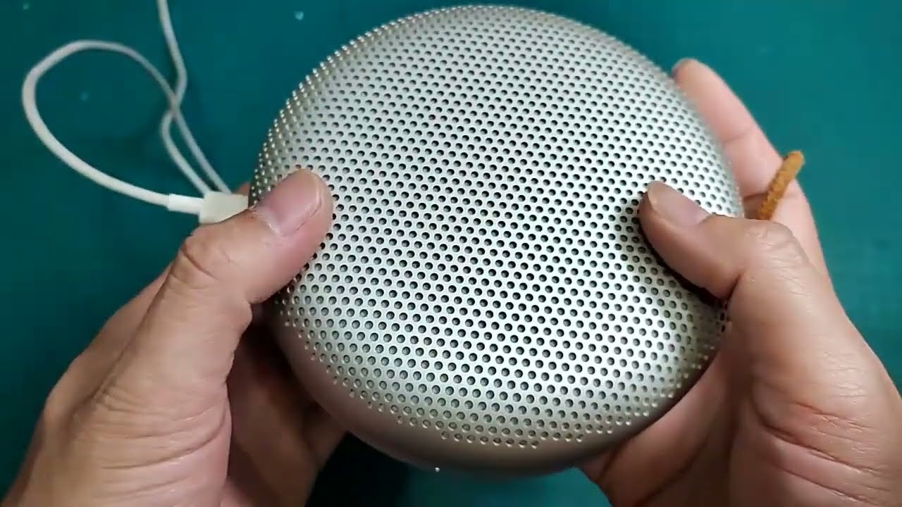 【動作不安定・ジャンク品】B & O BeoPlay A1 第一世代 ジャンク品】バングアンドオルフセン B & O BeoPlay A1 第一世代