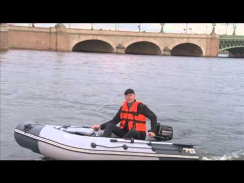 Видео: Разходки с лодка в Санкт Петербург