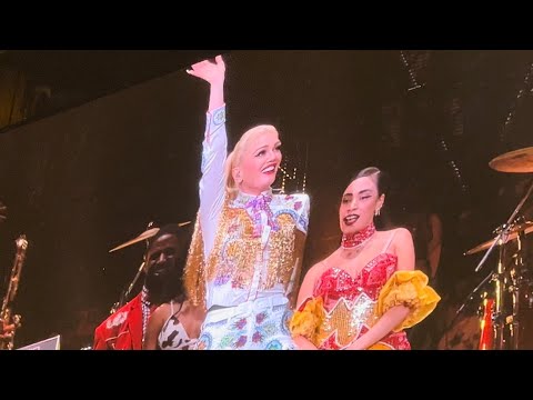 Gwen Stefani - Hollaback Girl - Houston Rodeo