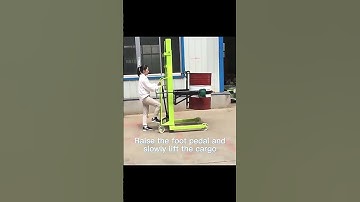 How to operate the manual stackers